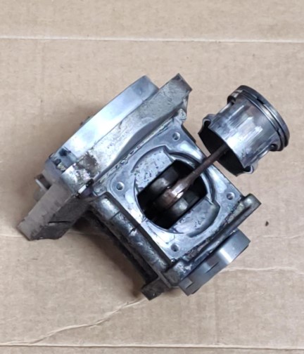 ECHO PB-580H P021048150 CRANKCASE KIT (USED)